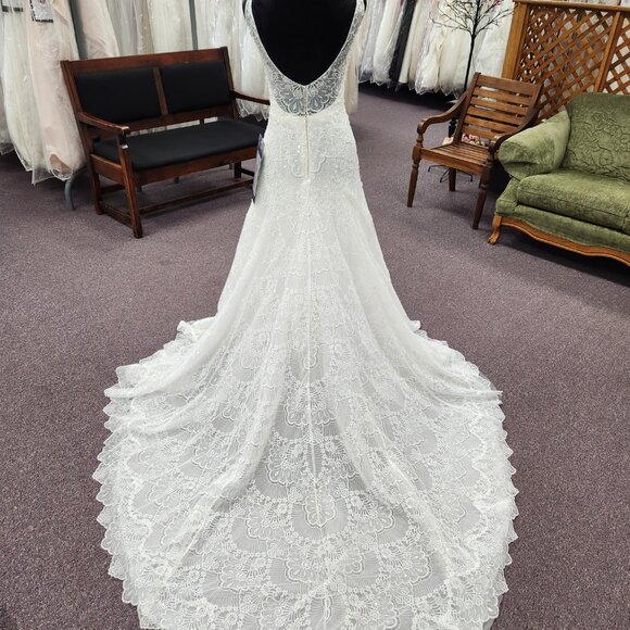 Bly Size 14 Ivory Private Label Lace Bridal Gown/Wedding Dress - Picture 6 of 10